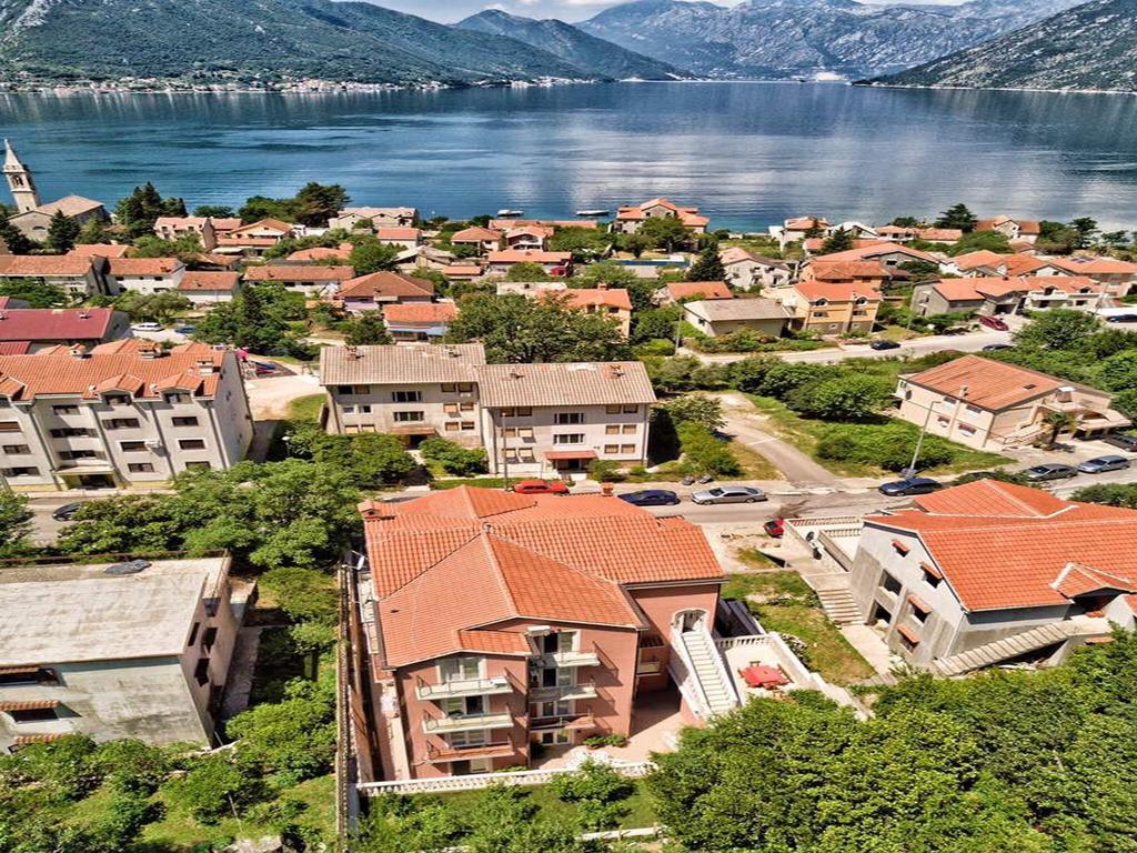 Apartments Radonjic コトル エクステリア 写真